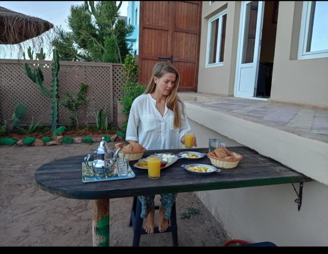 Dar Diafa Samira Apartment Mirleft Bagian luar foto